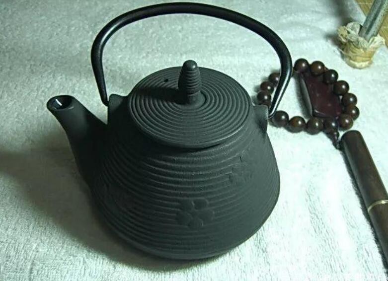 铁壶生锈怎样处理