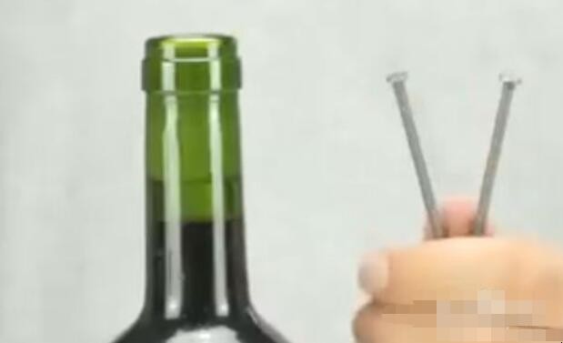 红酒怎样打开木塞子