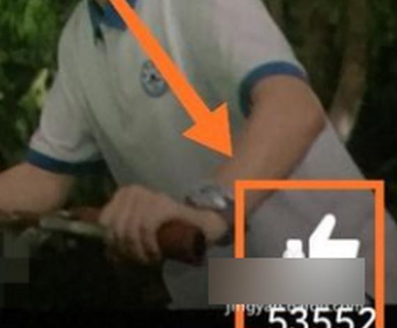 qq自动点赞怎么设置