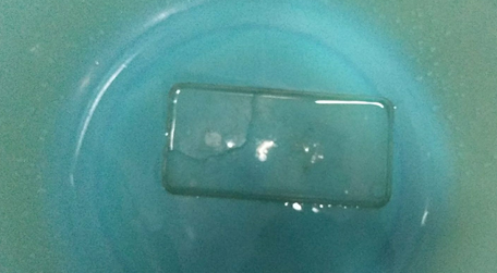 硅胶手机套变黄怎么洗白