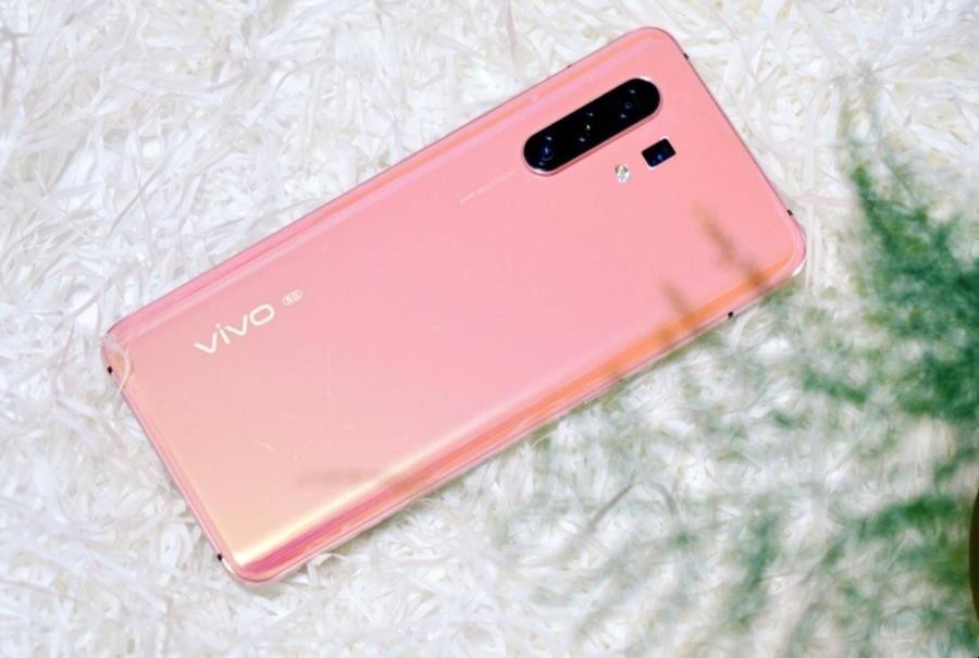 vivo X30外观特色有哪些