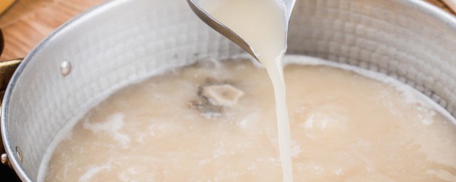 大暑怎么煲鸡汤 大暑天煲老母鸡汤的做法