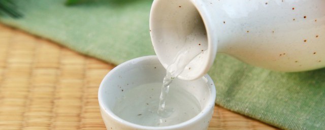 七个青核桃泡酒办法 七个青核桃泡酒要领简介