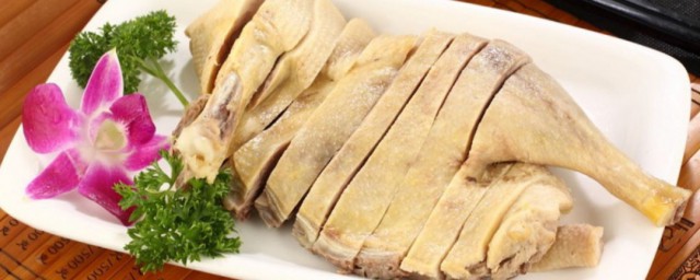 正宗南京盐水鸭的做法 清蒸南京盐水鸭的烹饪技巧