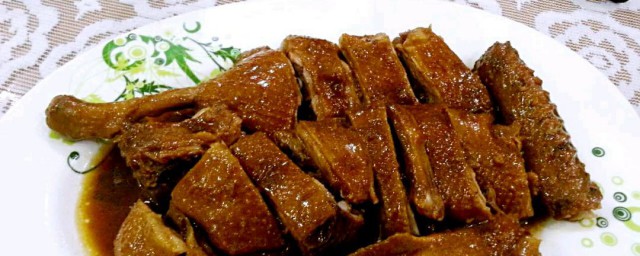 广东鼓油鸭的正宗做法 广东鼓油鸭如何做