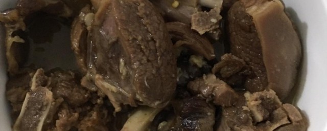 炖狗肉的做法及配料 炖狗肉的做法及配料简介