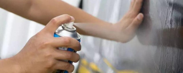 车门上的沥青如何清洗 车门上的沥青的清洗方法
