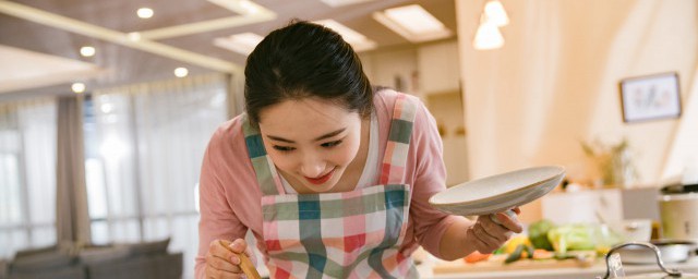 油汤鸭制作技巧 油汤鸭的烹饪要领