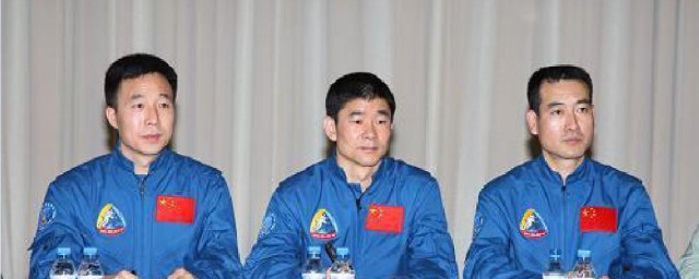 神舟七号的航天员是谁 神舟七号的航天员介绍