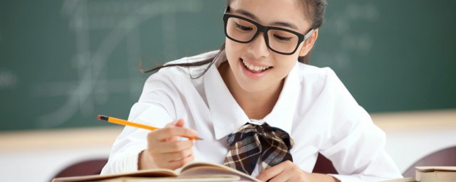 竹里馆表现了诗人怎么的思想感情 竹里馆赏析