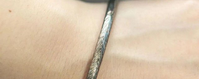 银被氧化黑了怎么清洗 银被氧化黑了如何清洗