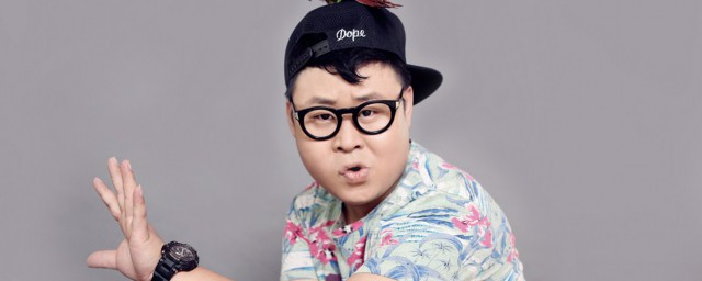 门前的小树已成年是什么歌 门前的小树已成年是啥歌