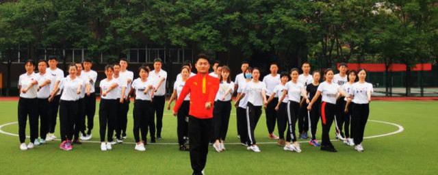 向右转的动作要领是什么 关于向右转的动作要领介绍