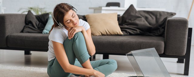 一个人的风景牛奶咖啡歌词 一个人的风景歌曲简介