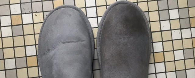 雪地靴油渍如何清洗 雪地靴油渍清洗方法