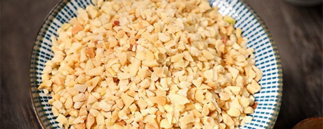 正宗花生碎的制作方法 开胃花生碎的家常制作方法分享