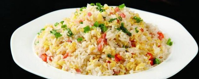 简易扬州炒饭的做法 扬州炒饭怎么做
