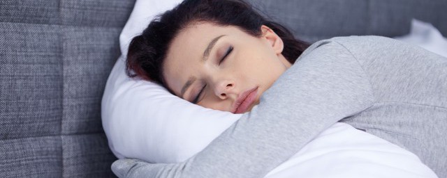 梦见吃蛋糕是什么意思 梦见吃蛋糕意思是什么