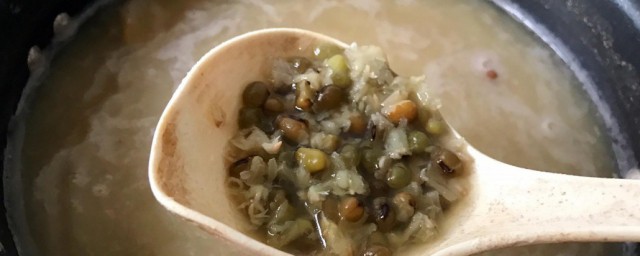 排骨绿豆汤的做法 排骨绿豆汤怎么做