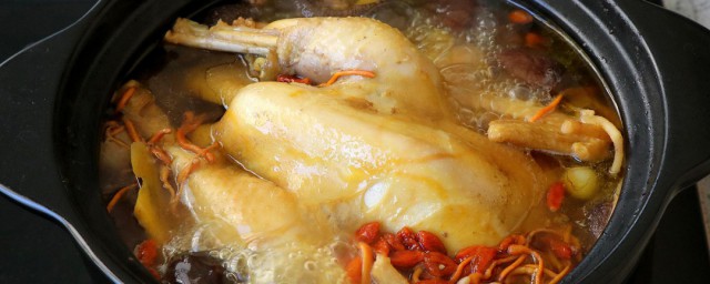 整只鸡煲汤的做法 整只鸡怎样煲汤