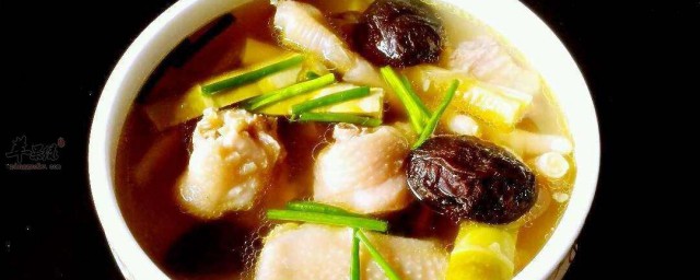 干香菇炖鸡汤的做法 干香菇炖鸡汤如何做