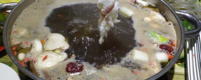 乌鱼汤的功效与做法 乌鱼汤的功效与制作方法
