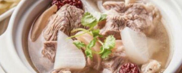 炖牛肉汤的做法及配料 炖牛肉汤的做法和配料