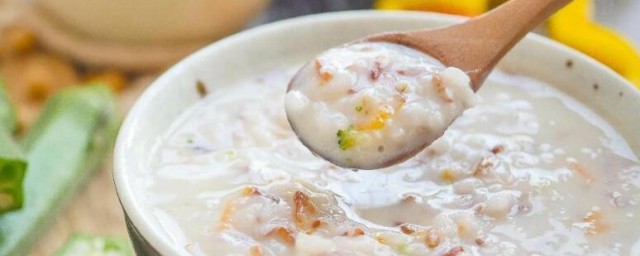 婴儿添加辅食后应该喝多少水 婴儿添加辅食后应该如何喝水