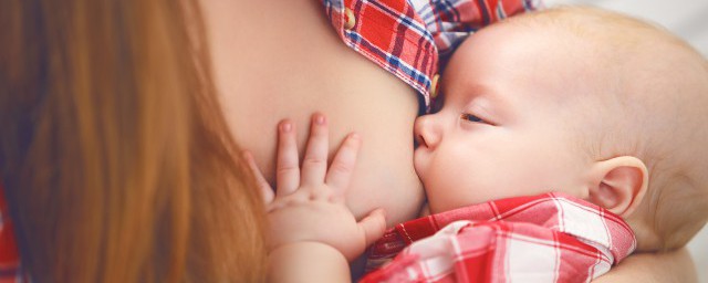 如何正确喂母乳 怎么正确喂母乳
