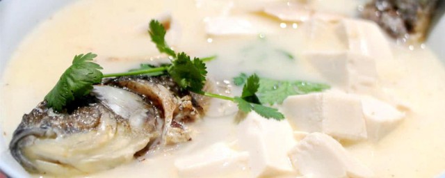 奶白鲫鱼豆腐汤 奶白鲫鱼豆腐汤怎么做