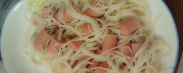 如何制作小火腿肠炸面 小火腿肠炸面做法