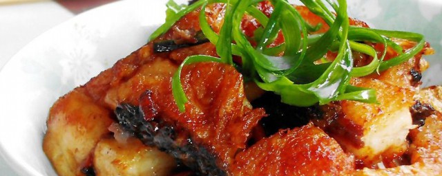 酥鲫鱼的做法 酥鲫鱼怎么做