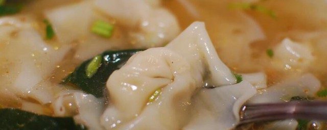 怎么制作酸汤混沌 酸汤混沌的制作要领