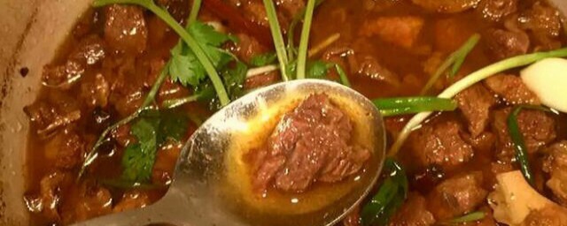 砂锅炖牛肉的家常做法 教你砂锅炖牛肉的家常做法