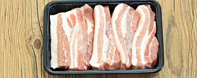 冷冻猪肉放冰箱里怎样存放 冷冻猪肉放冰箱能放多久