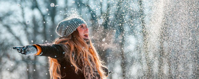 我像雪花天上来歌词 我像雪花天上来歌曲介绍