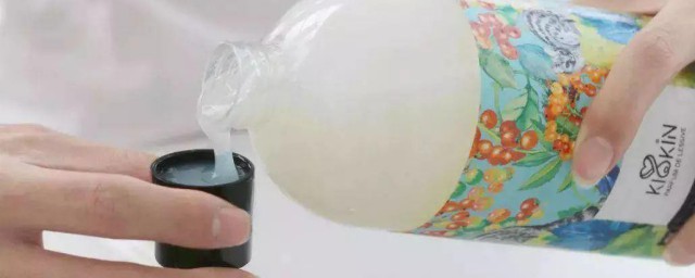 奇强洗衣液怎么用 洗衣液可以手洗吗