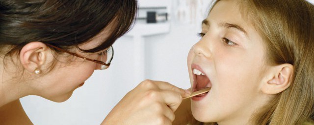 小孩子嗓子疼最快技巧 小孩子嗓子疼怎样办