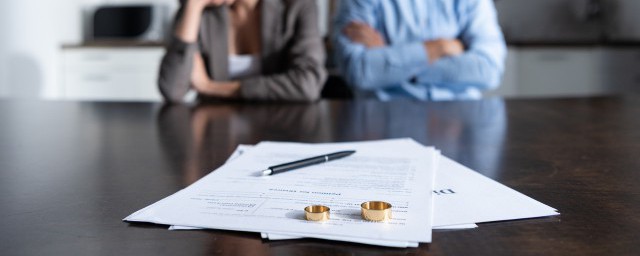 离婚需要哪些资料 怎样办理离婚