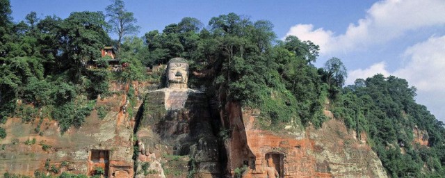 乐山大佛介绍资料大全 乐山大佛资料介绍