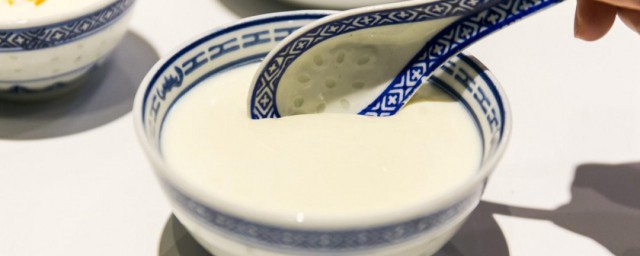 如何做好吃的姜撞奶呢 姜撞奶做法