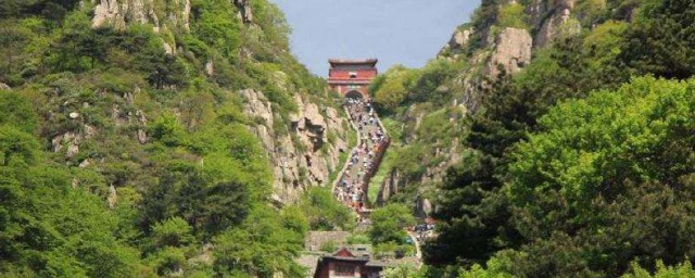 五岳中的东岳是什么山 哪座山是五岳中的东岳