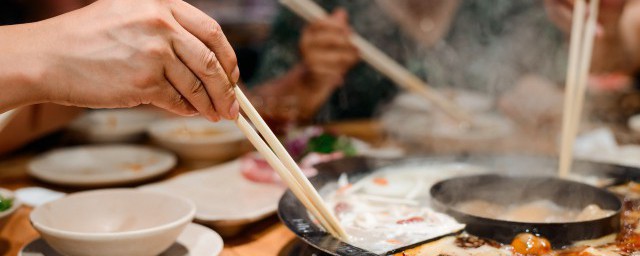 打完新冠疫苗可以吃火锅烤肉吗 注射新冠疫苗后能吃火锅烤肉吗