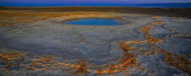 青海大地之血如何形成的 青海大地之血怎么形成的