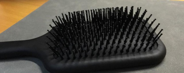 气垫梳为什么不能碰水 气垫梳不能碰水的原因