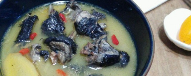 乌鸡的功效作用及禁忌 乌鸡的功效作用及禁忌是什么