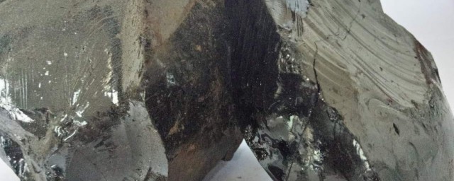 沥青是固体吗 沥青是不是固体