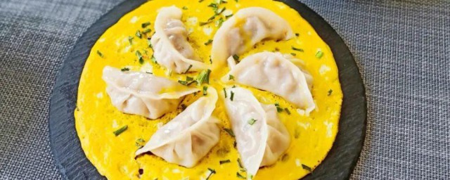 蘸料大虾鸡蛋抱饺的制作办法 蘸料大虾鸡蛋抱饺的做法