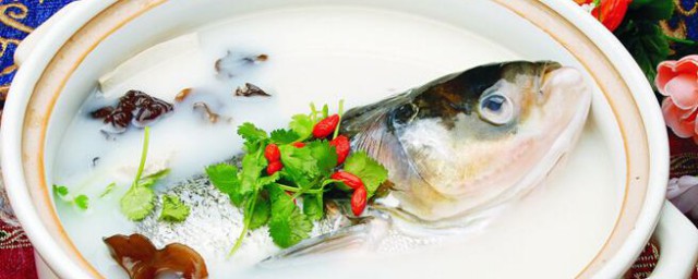 鱼头豆腐汤做法 鱼头豆腐汤如何做