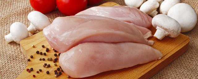 鸡肉先炒再炖之后还有营养吗 制作鸡肉可以先炒再炖吗